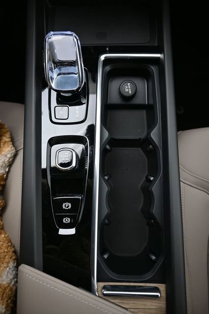 New 2026 Volvo XC60 B5 Plus w/ Protection Package Premier image 11