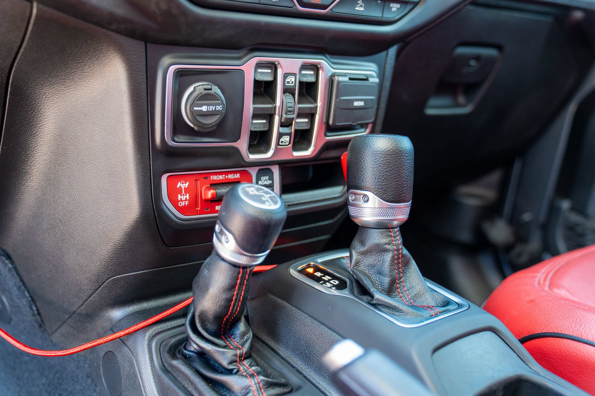 Used 2022 Jeep Gladiator Rubicon AWD/4WD image 30