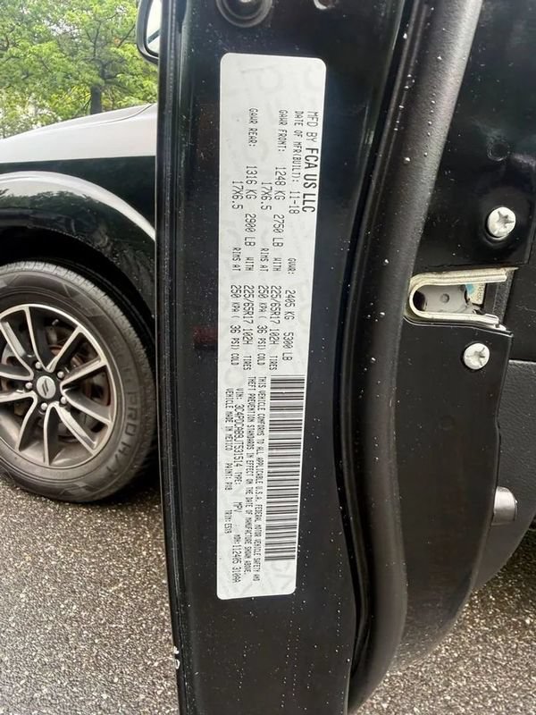 Used 2018 Dodge Journey SE w/ Connectivity Group FWD image 34