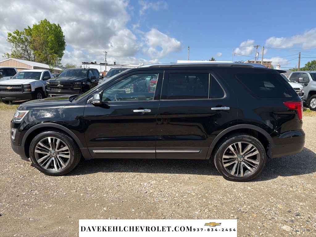 Used 2017 Ford Explorer Platinum AWD/4WD image 2
