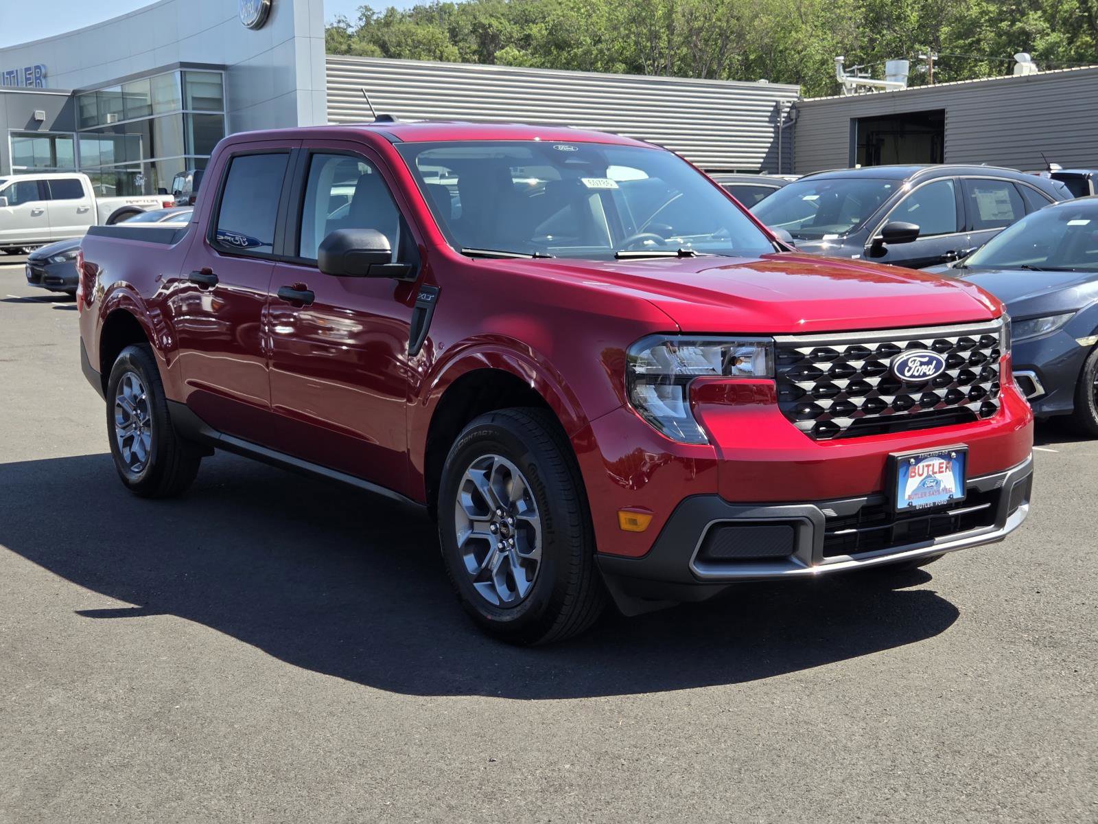 New 2026 Ford Maverick XLT w/ Equipment Group 301A AWD/4WD image 3