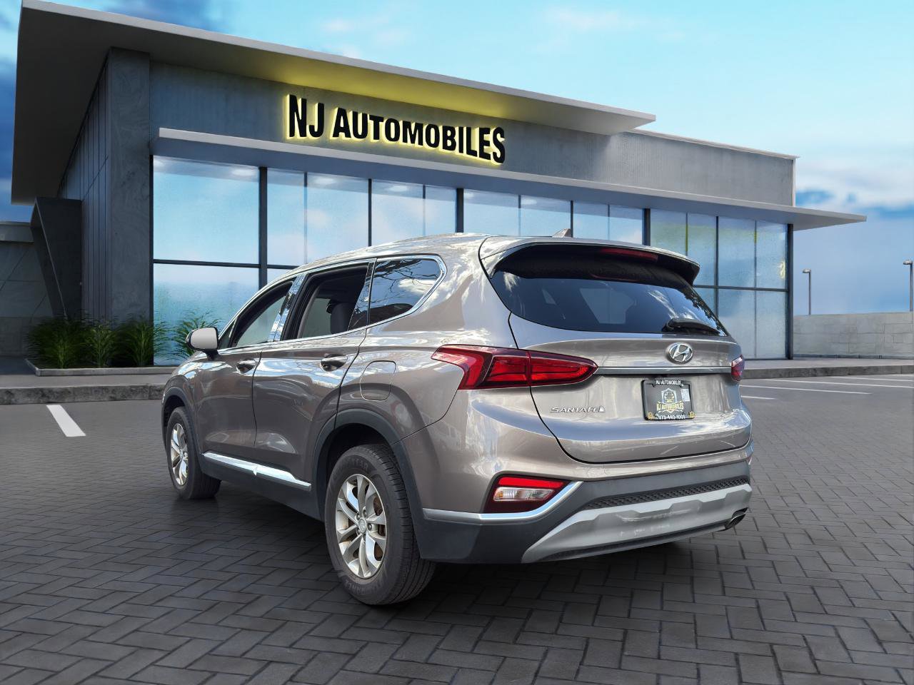 Used 2019 Hyundai Santa Fe SEL AWD/4WD image 5