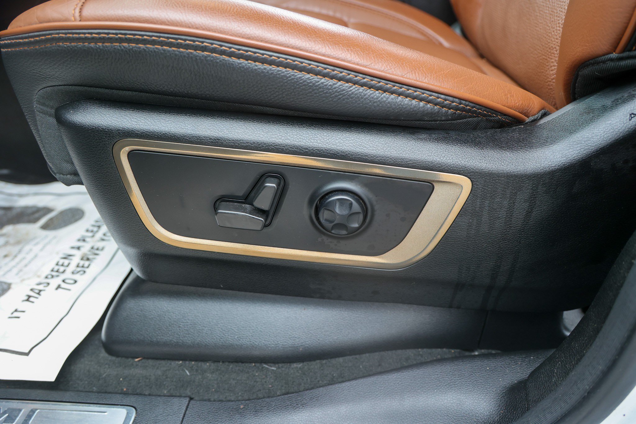 Used 2022 RAM 1500 Limited w/ Body Color Bumper Group AWD/4WD image 32