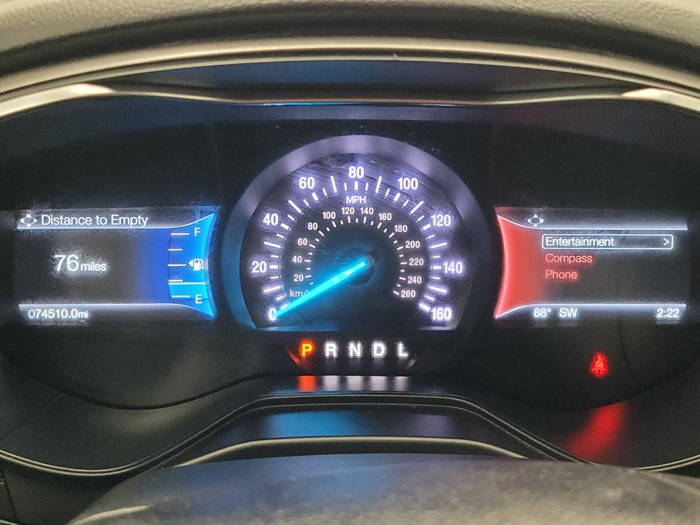 Used 2020 Ford Fusion SE FWD image 23