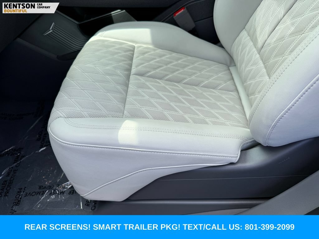 Used 2025 Cadillac Escalade IQ Sport 1 w/ Smart Trailering package AWD/4WD image 28