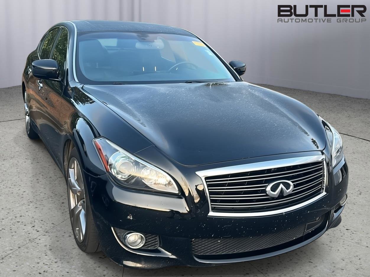 Used 2013 INFINITI M56 w/ Sport Pkg image 5