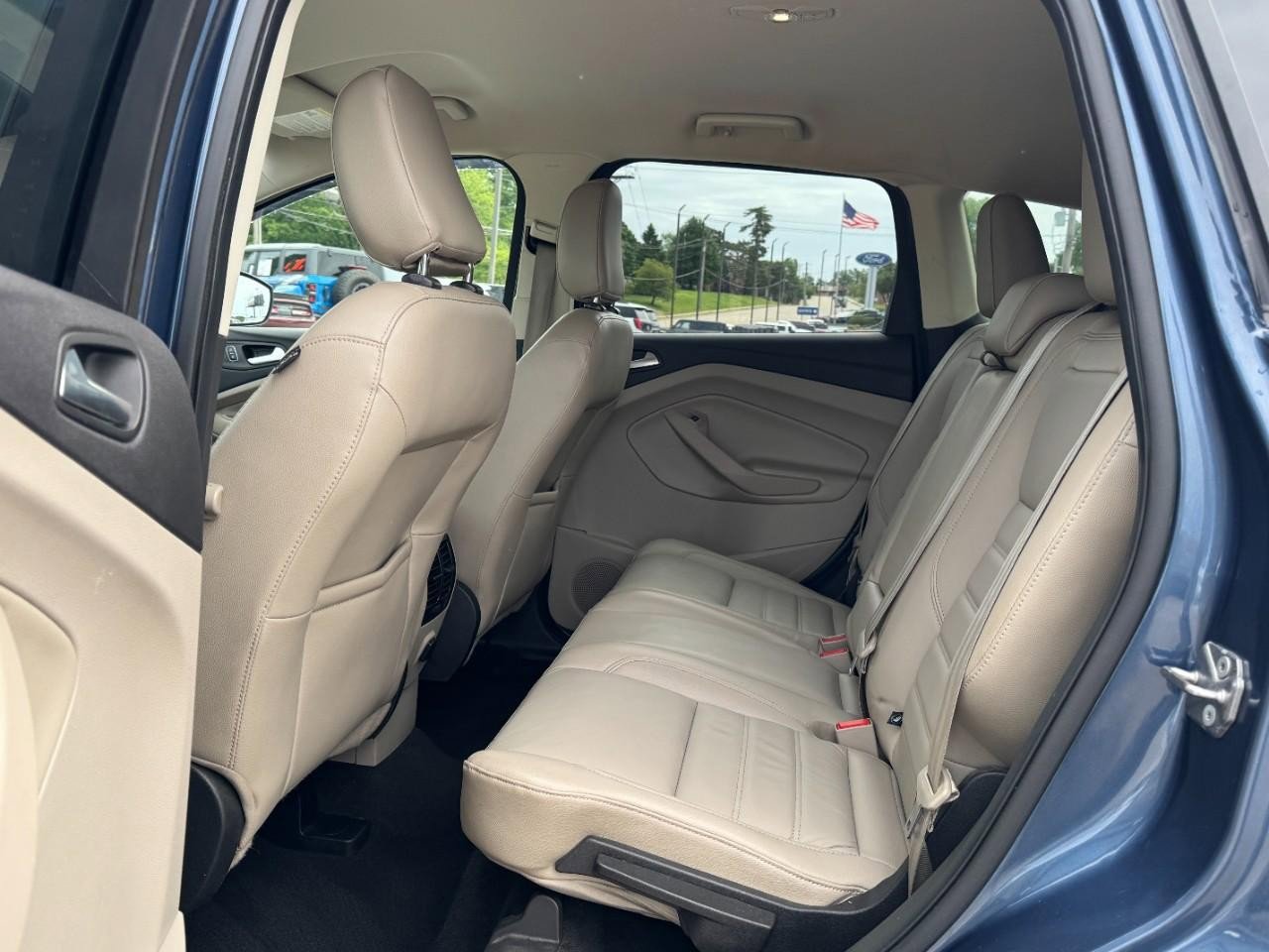 Used 2018 Ford Escape SEL w/ Ford Safe & Smart Package FWD image 10