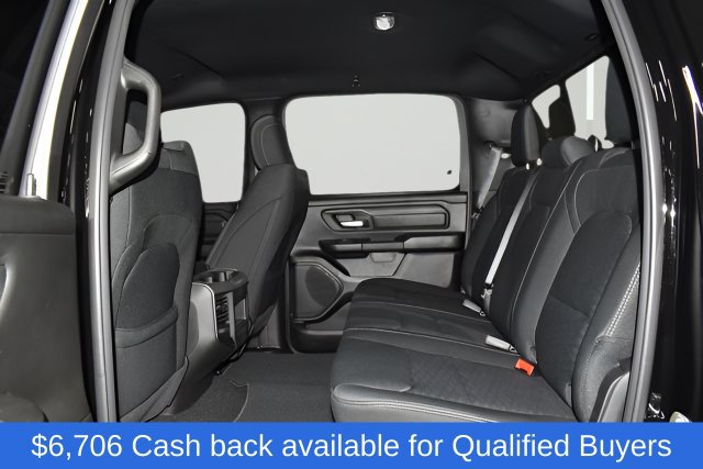 New 2026 RAM 1500 Express AWD/4WD image 16