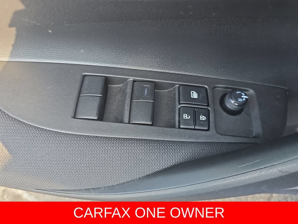 Used 2022 Toyota Corolla LE FWD image 28