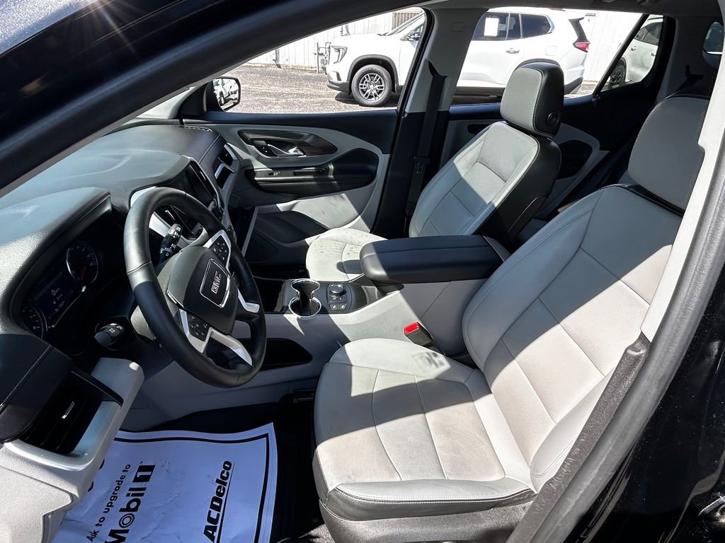 Used 2023 GMC Terrain SLT image 27