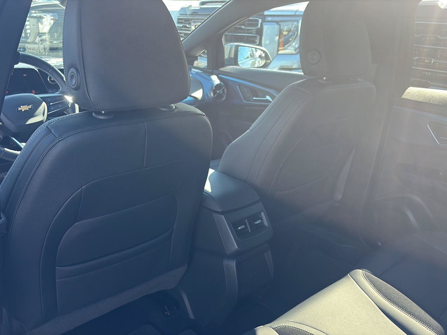 Used 2024 Chevrolet Equinox EV LT AWD/4WD image 24
