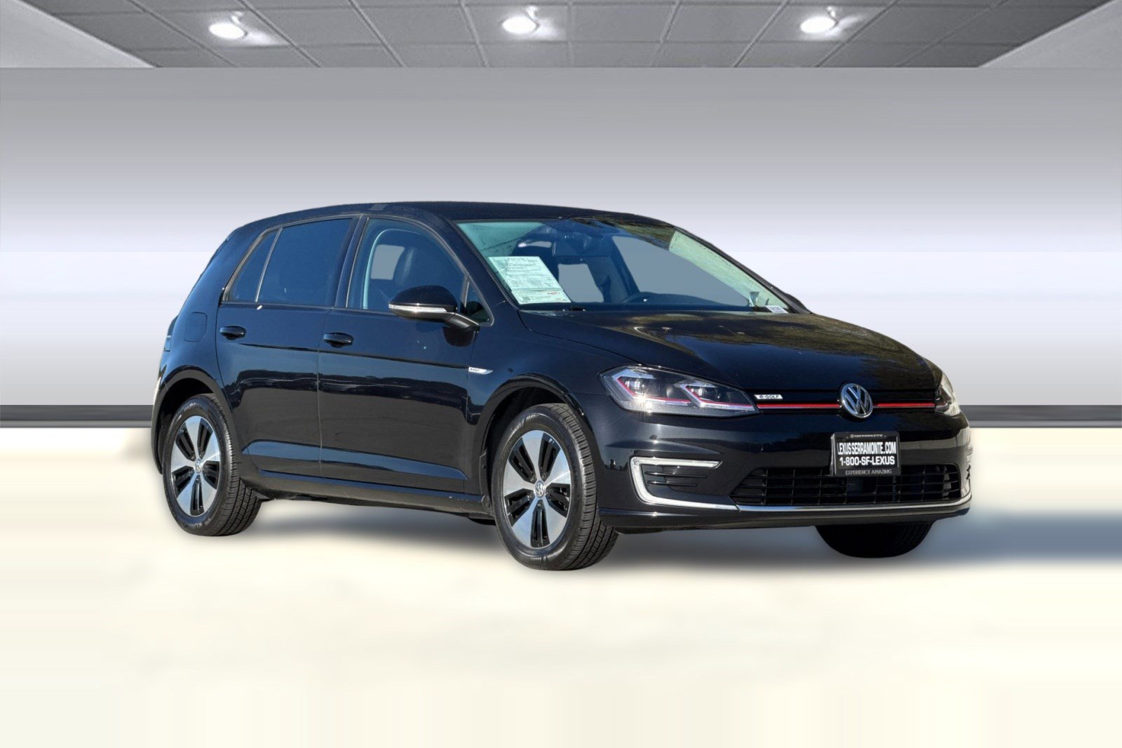 Used 2019 Volkswagen e-Golf SE w/ Driver Assistance Package image 6