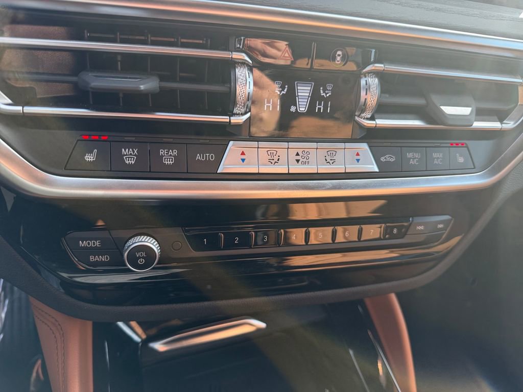 Used 2023 BMW X4 xDrive30i w/ Premium Package image 20