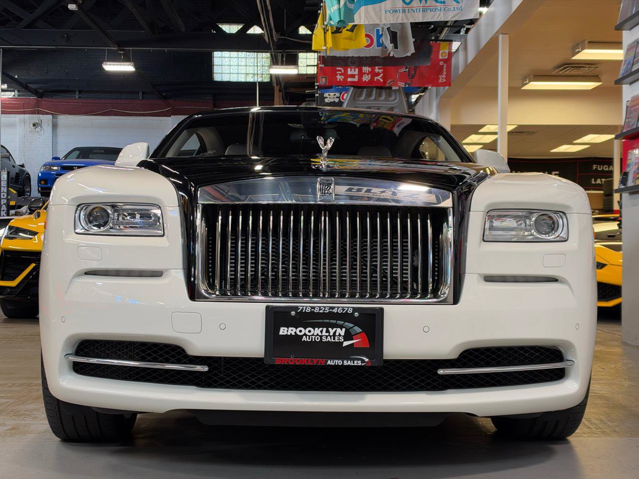 Used 2016 Rolls-Royce Wraith RWD image 2