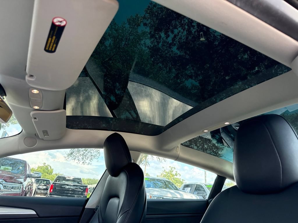 Used 2022 Tesla Model 3 Long Range AWD/4WD image 69
