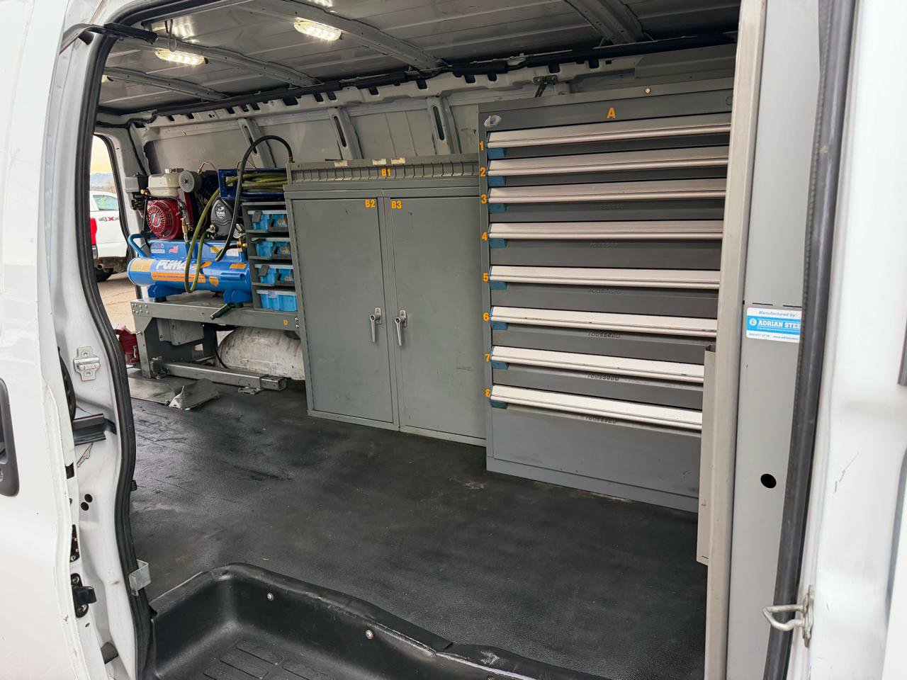 Used 2019 Chevrolet Express 3500 Extended w/ Driver Convenience Package image 27