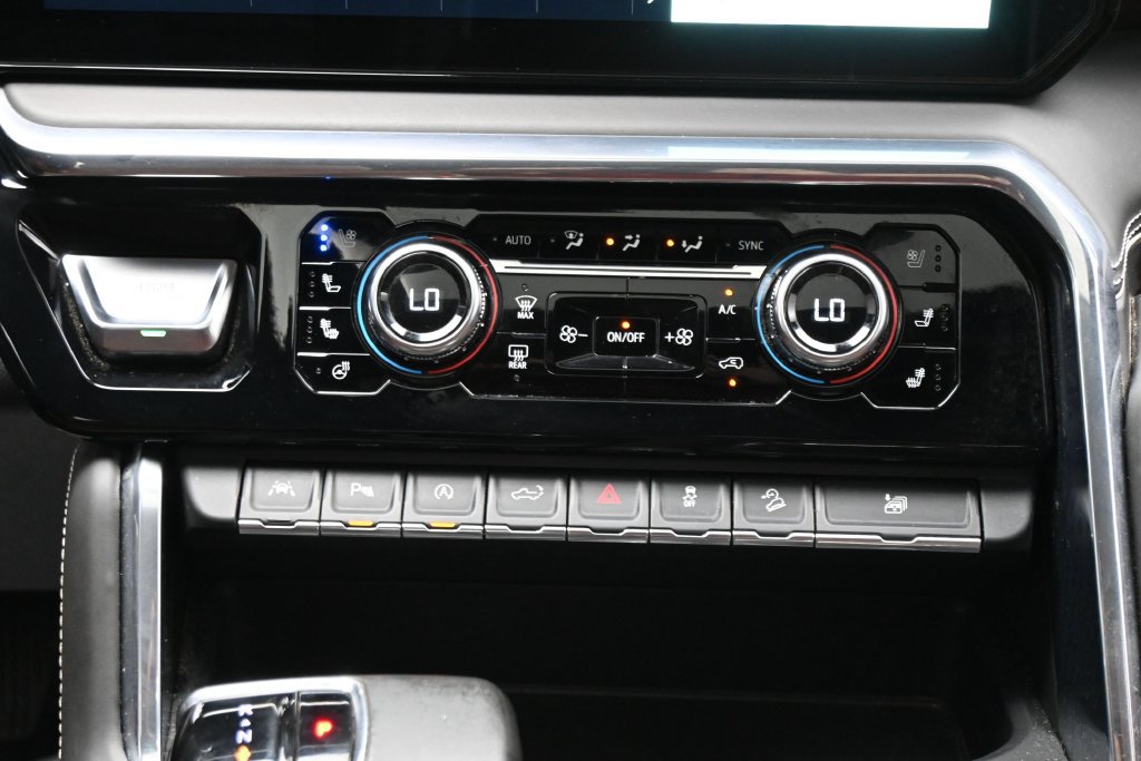 Used 2024 GMC Sierra 1500 Denali Ultimate AWD/4WD image 23