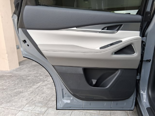 New 2027 INFINITI QX60 Luxe w/ Cargo Package FWD image 17