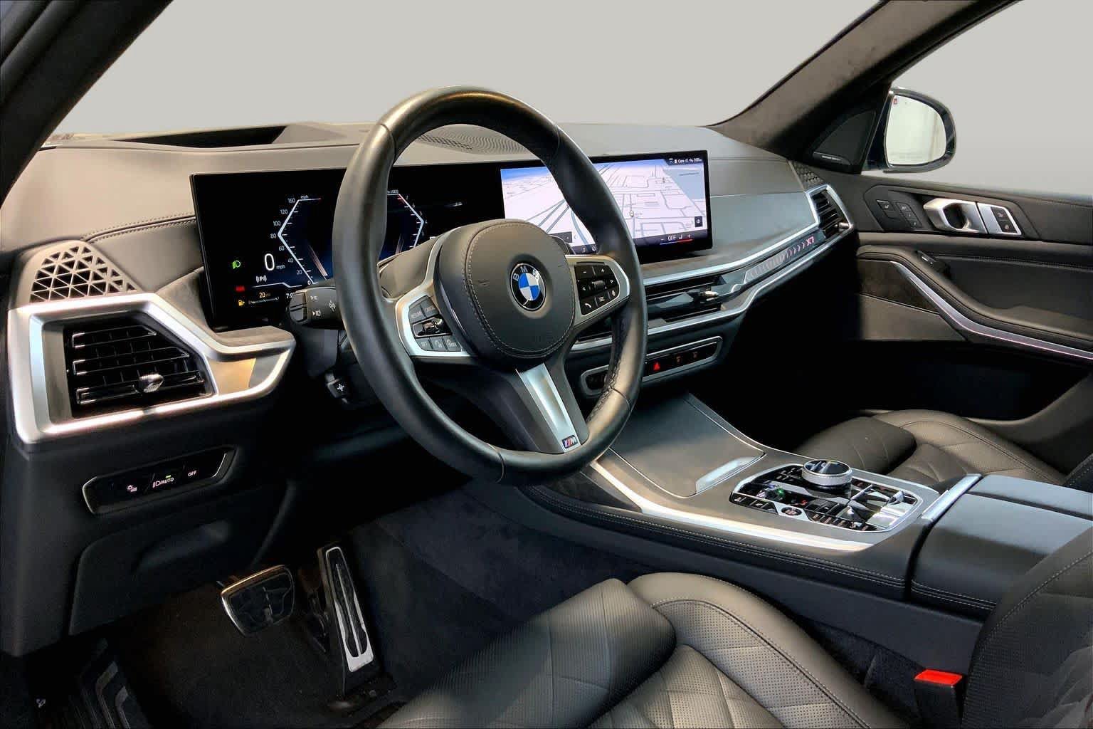 Used 2025 BMW X7 xDrive40i w/ Executive Package AWD/4WD image 17