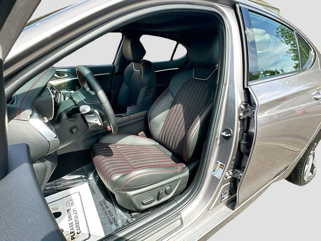 Used 2024 Genesis G70 2.5T w/ Sport Prestige Package RWD image 22