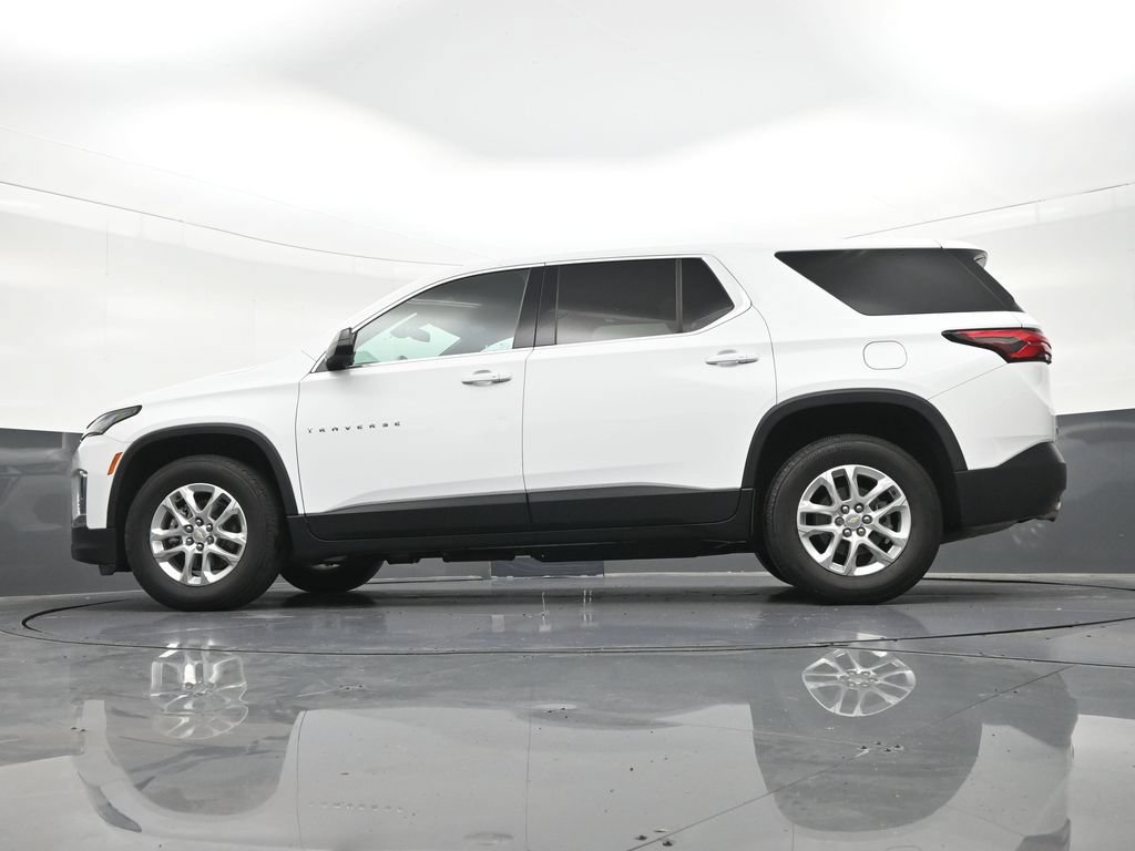 Used 2022 Chevrolet Traverse LS FWD image 24