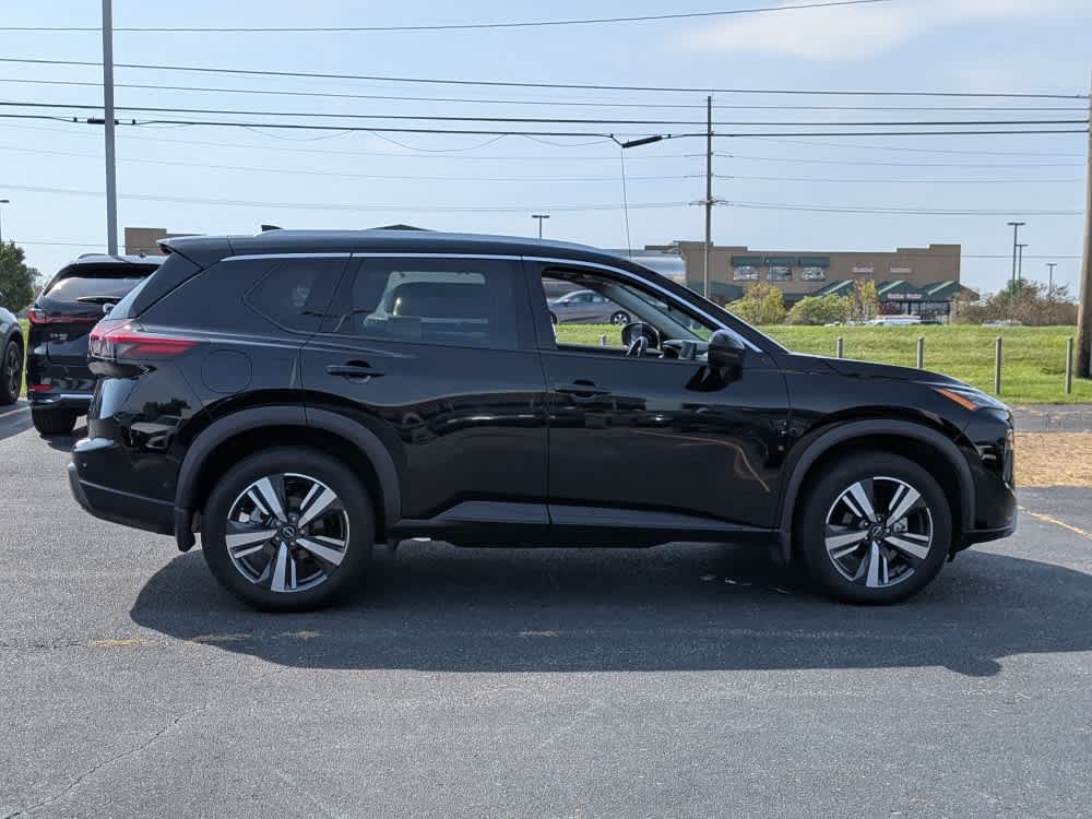 Used 2024 Nissan Rogue SL w/ SL Premium Package AWD/4WD image 8