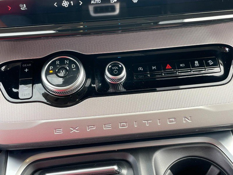 Used 2025 Ford Expedition Max Active image 51