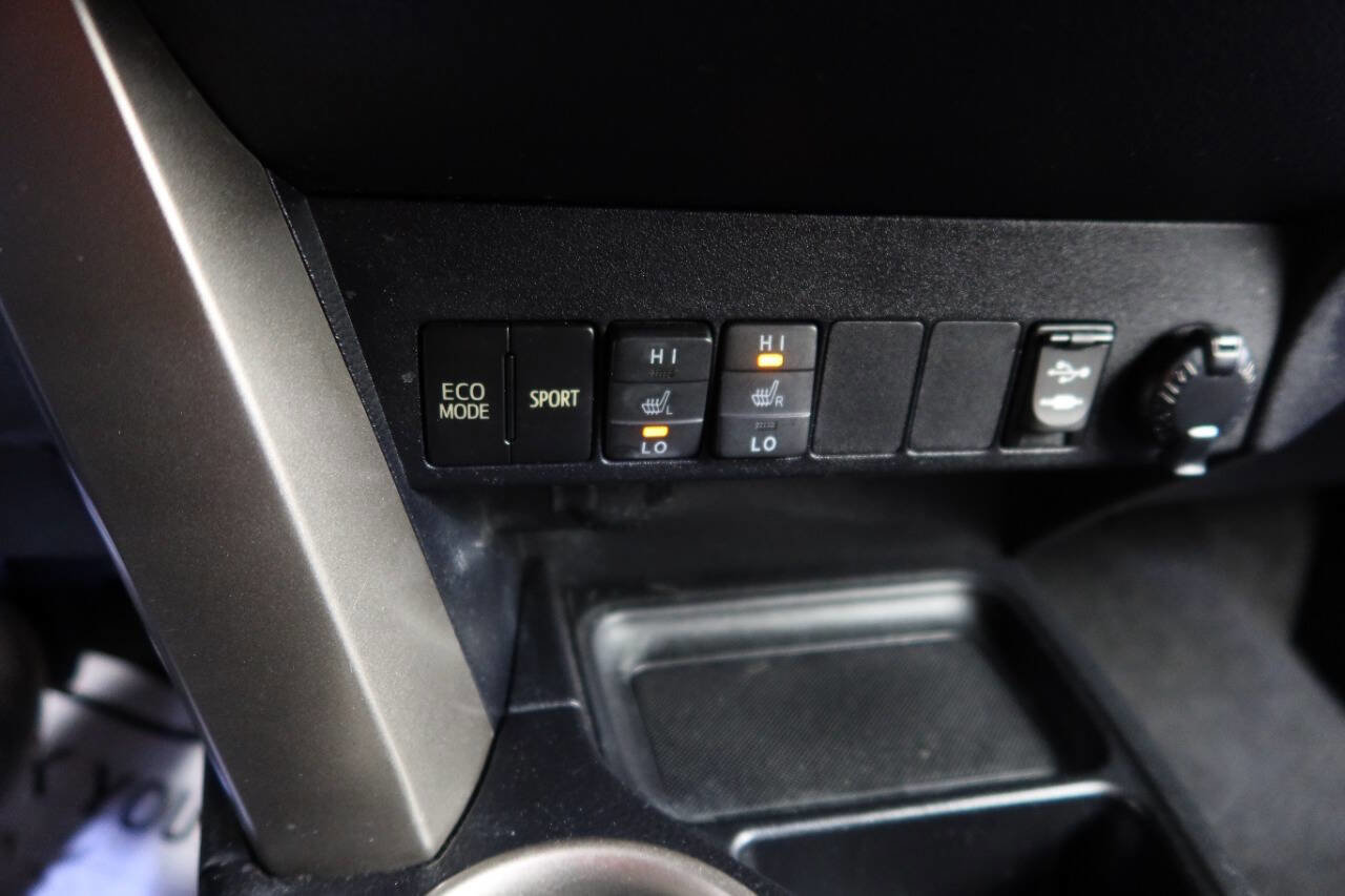Used 2014 Toyota RAV4 Limited image 25