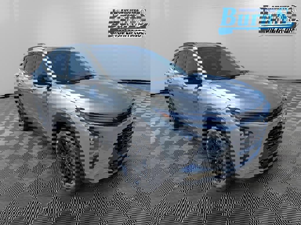 New 2026 Chevrolet Trax ACTIV w/ Sunroof Package