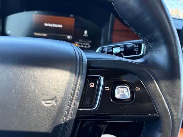 Used 2020 Lincoln Aviator Reserve w/ Equipment Group 201A image 30