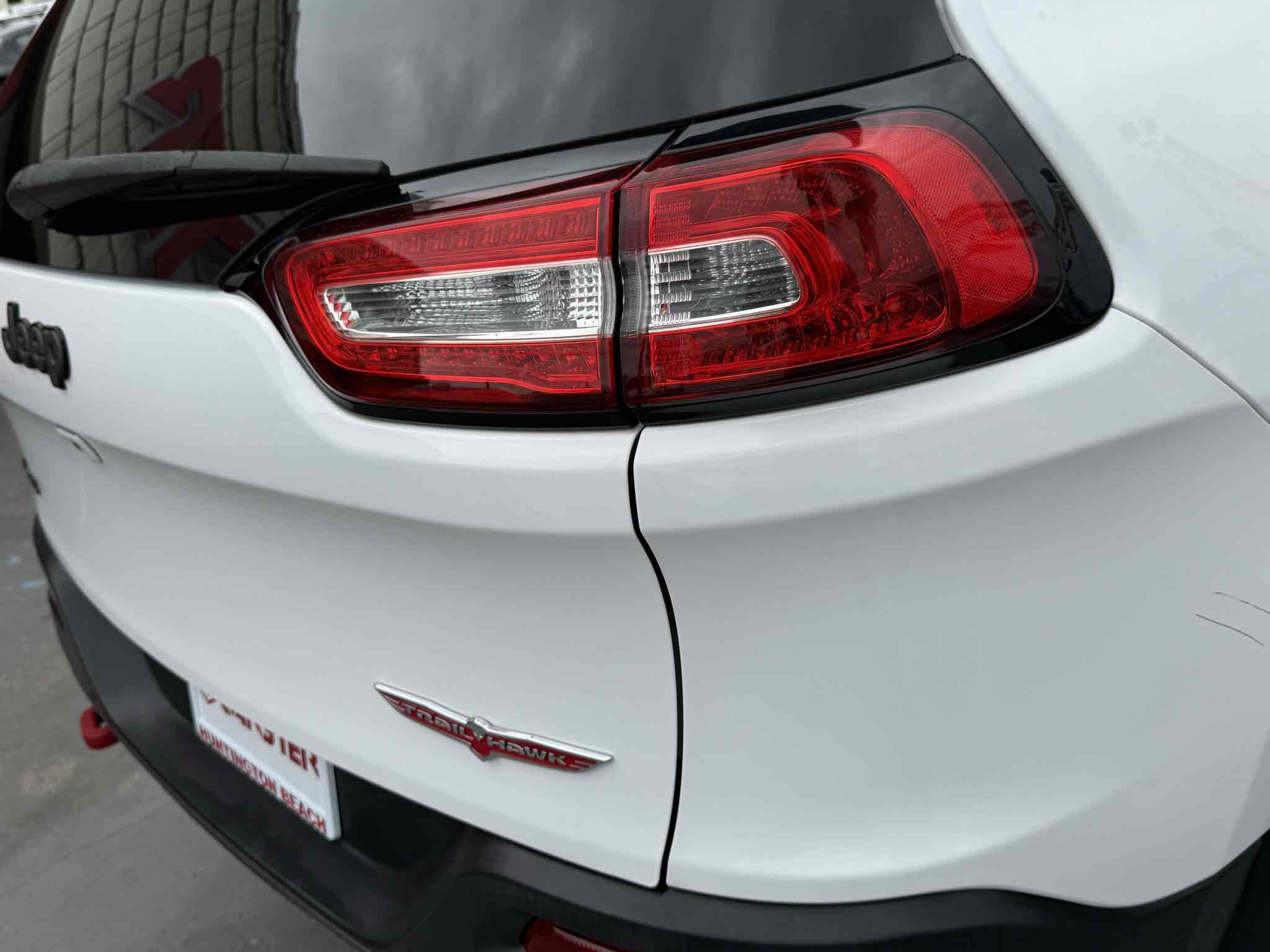 Used 2018 Jeep Cherokee Trailhawk image 20