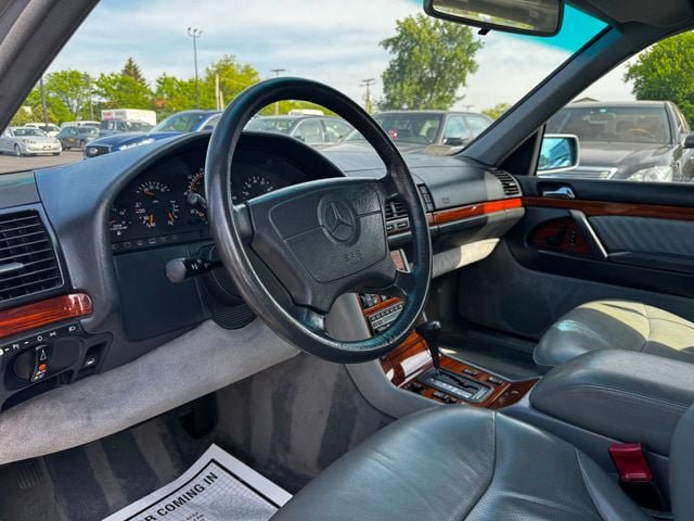 Used 1992 Mercedes-Benz 300 SE image 9