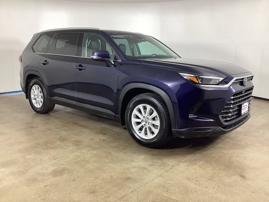 Used 2024 Toyota Grand Highlander AWD image 5