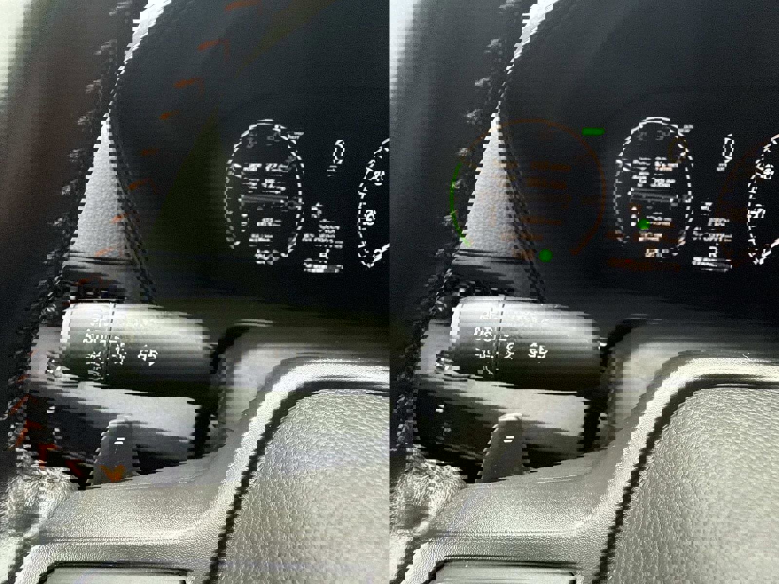 Used 2025 Honda CR-V Sport-L image 32