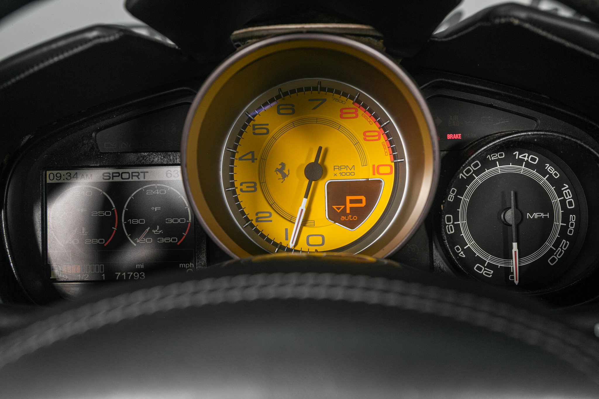 Used 2012 Ferrari California image 10