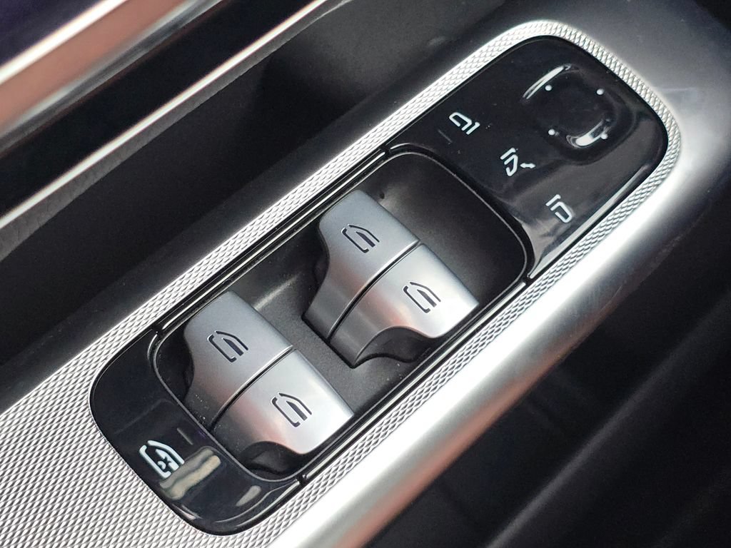 Certified 2026 Mercedes-Benz GLC 300 4MATIC image 27