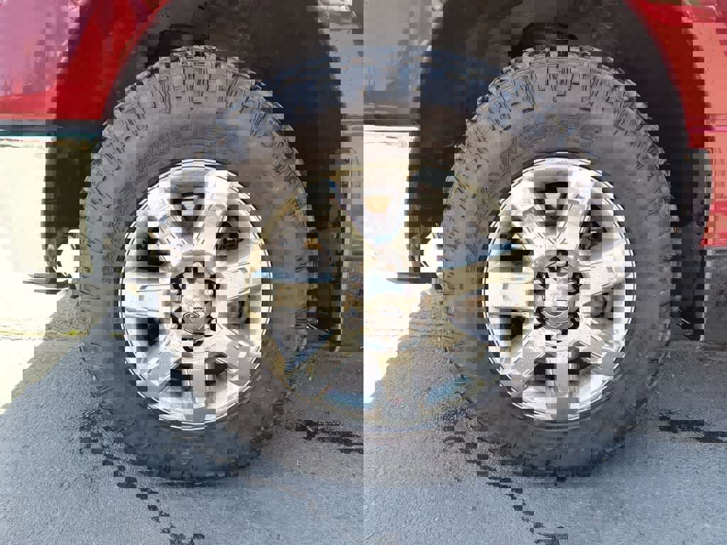 Used 2014 Ford F150 XLT w/ Equipment Group 302A Luxury AWD/4WD image 10