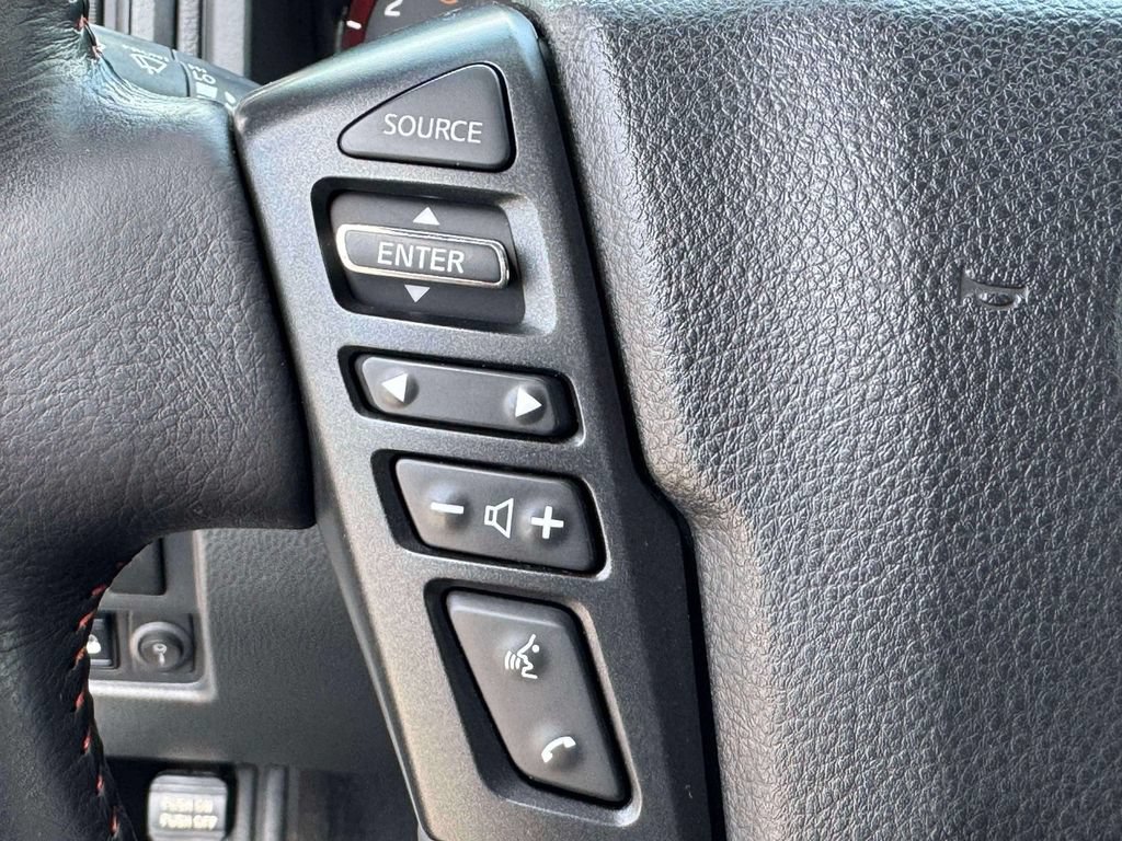 Used 2021 Nissan Titan PRO-4X w/ Pro-4x Convenience Package AWD/4WD image 21