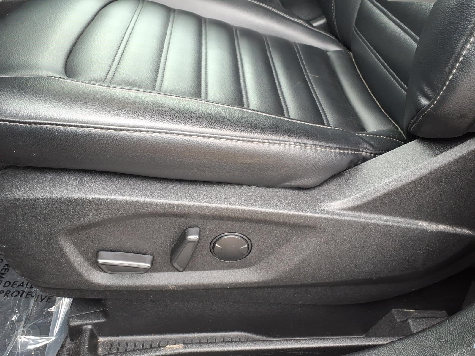 Used 2023 Ford Edge SEL AWD/4WD image 14