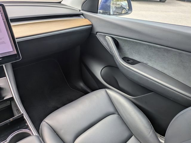 Used 2020 Tesla Model Y Long Range image 20