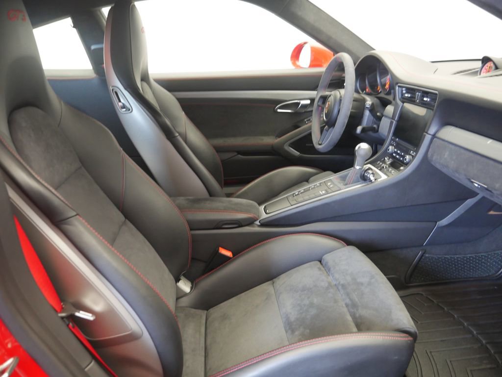Certified 2018 Porsche 911 GT3 RWD image 19