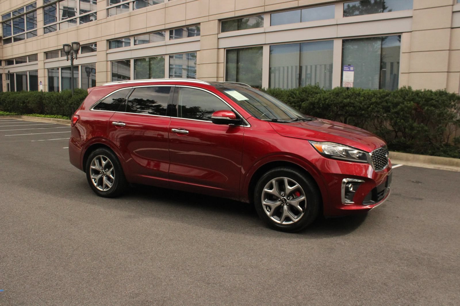 Used 2019 Kia Sorento FWD image 2