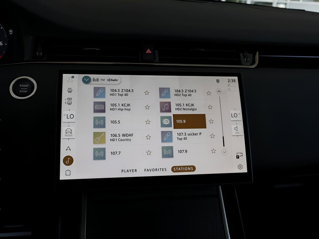 New 2026 Land Rover Range Rover Evoque Dynamic SE image 43