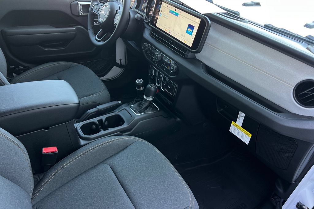 New 2026 Jeep Gladiator Sport AWD/4WD image 15
