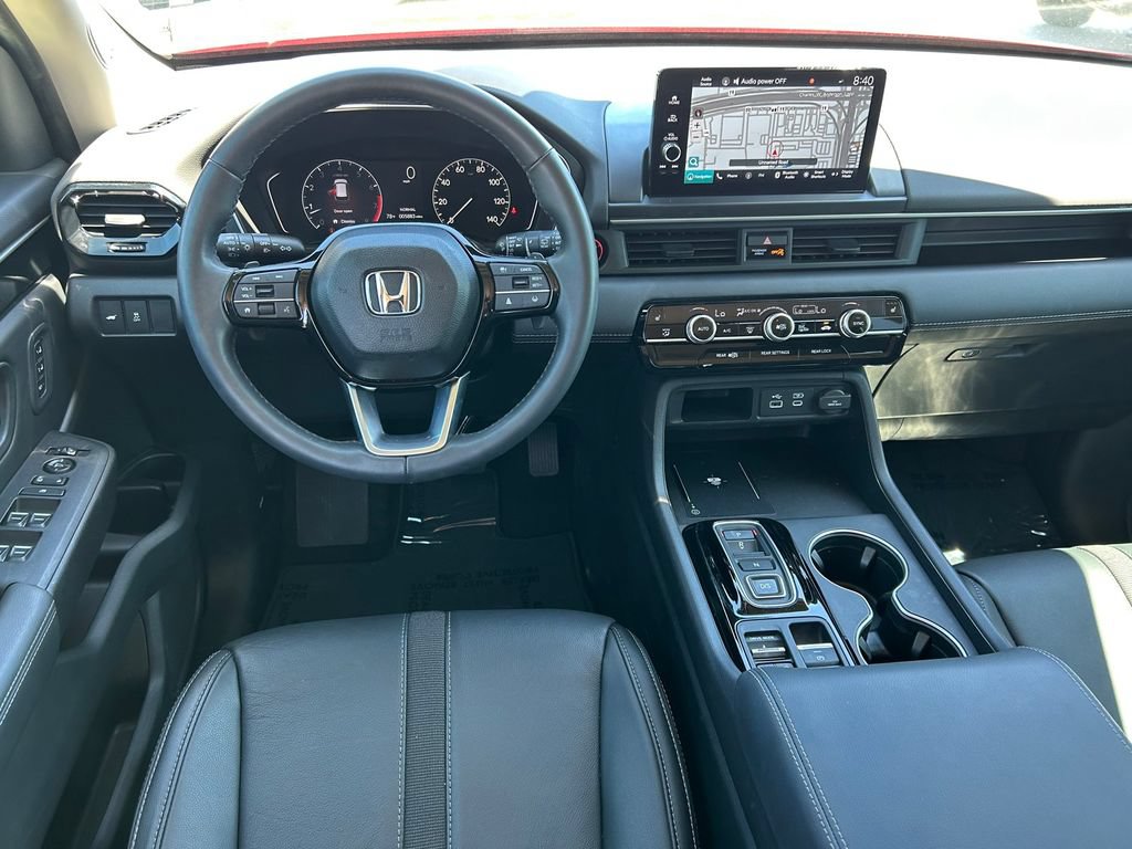 Used 2024 Honda Pilot Touring image 18