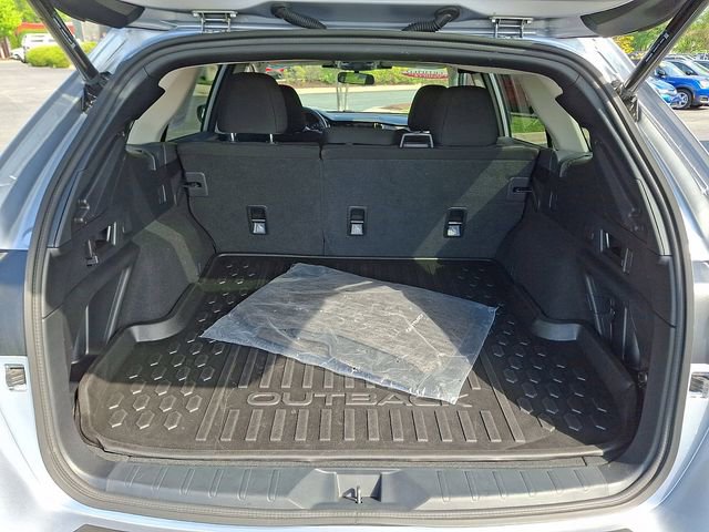 Certified 2025 Subaru Outback Premium AWD/4WD image 28