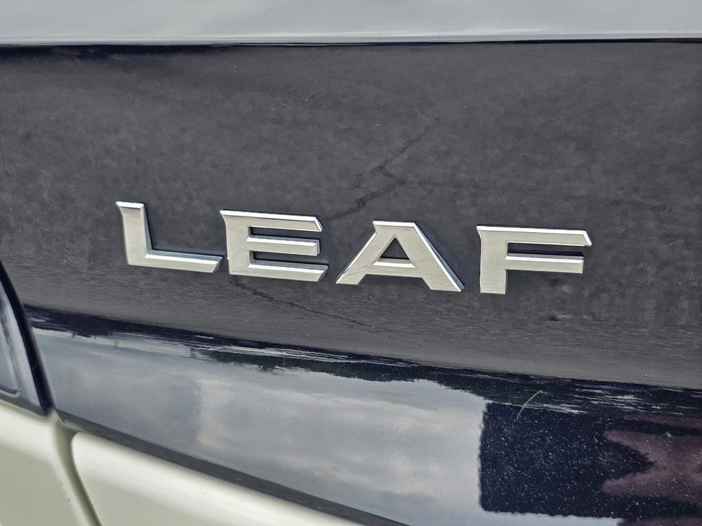 Used 2021 Nissan Leaf SV image 14