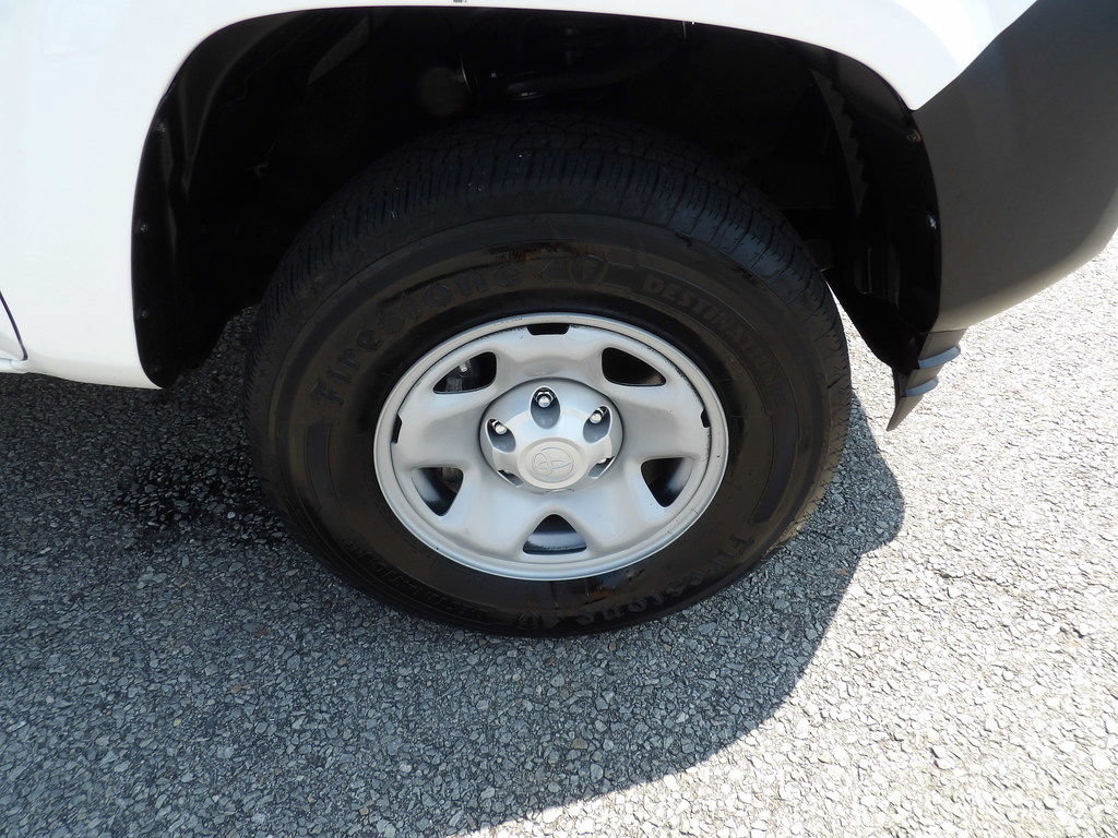 Used 2023 Toyota Tacoma SR RWD image 52