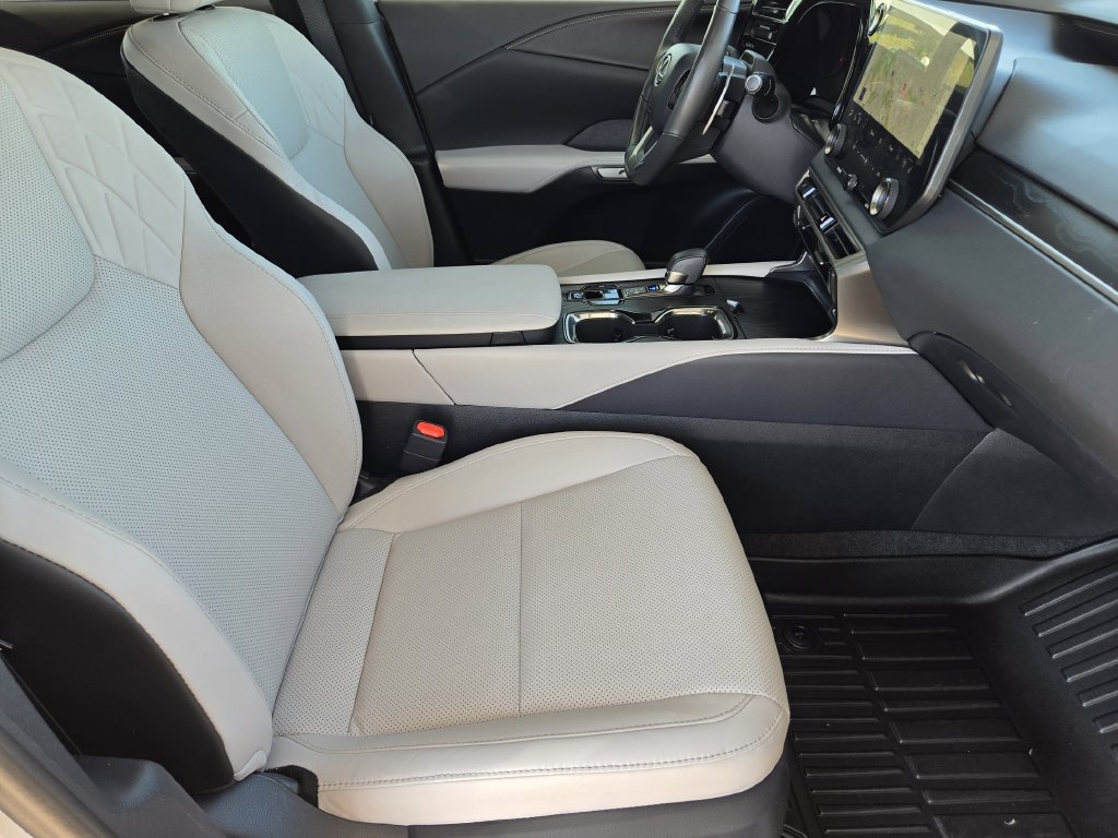 Used 2024 Lexus RX 350 Premium w/ Convenience Package FWD image 15