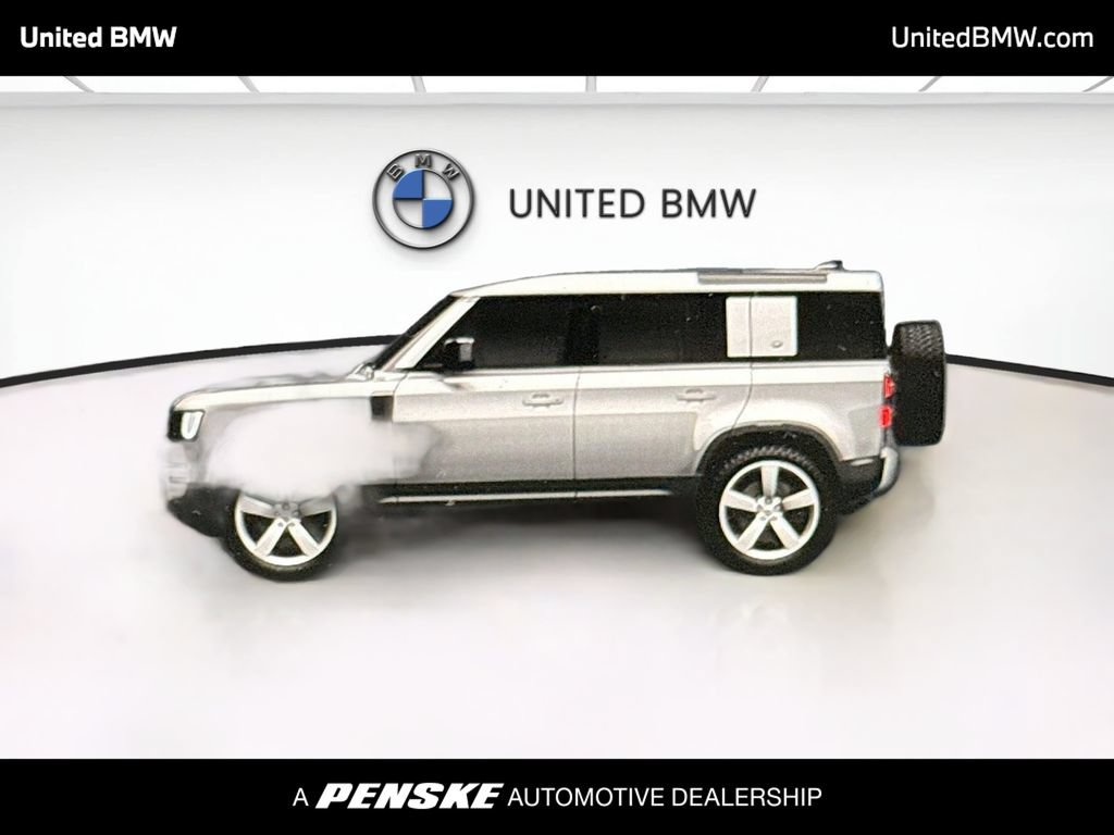 Used 2025 Land Rover Defender 110 V8 AWD/4WD image 14